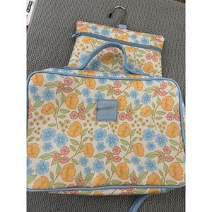 Tender Love & Carry Hanging Cosmetic Makeup Toiletry Bag Weekender Travel